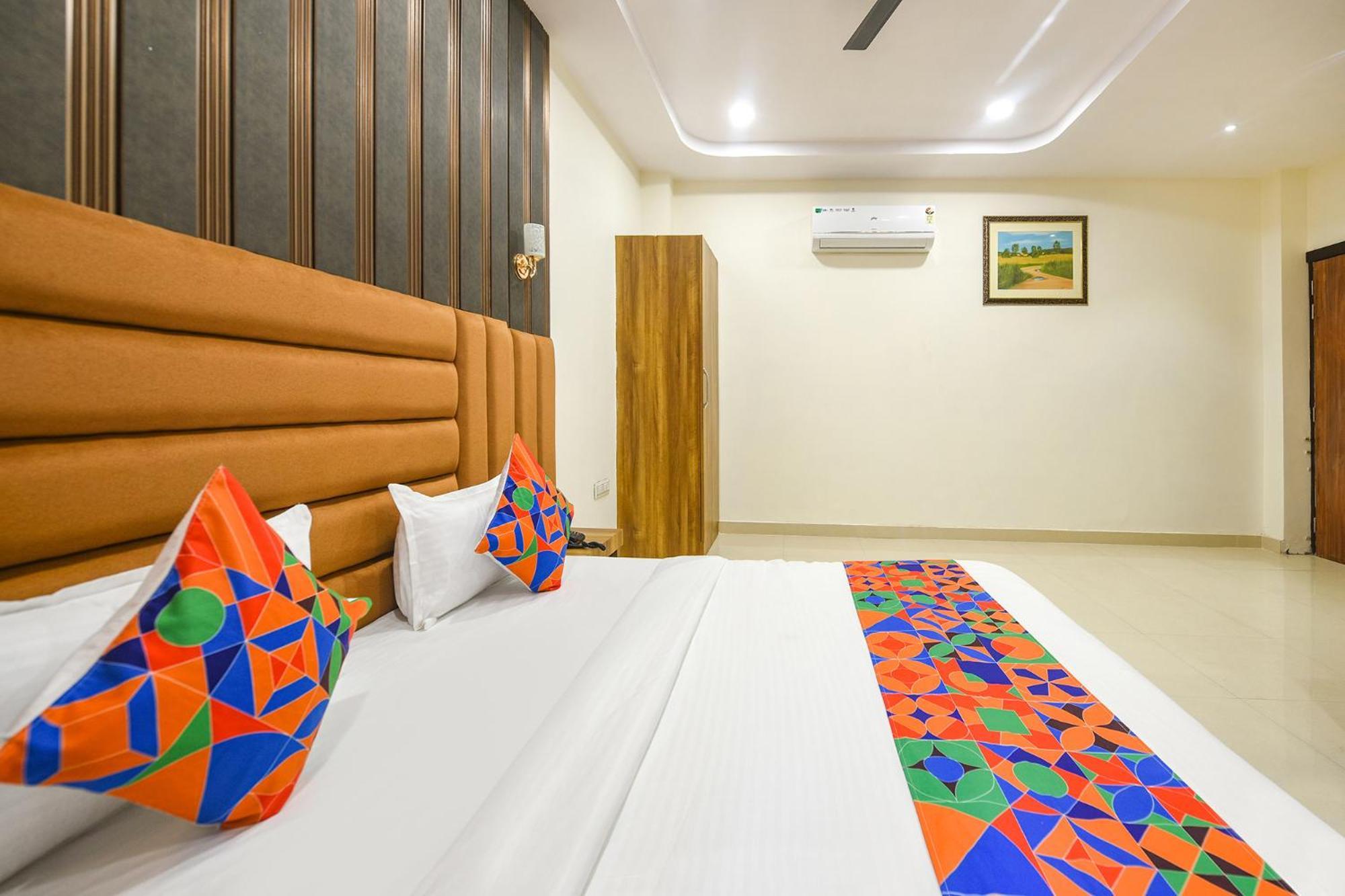 אמריצר Fabhotel Golden Tree מראה חיצוני תמונה