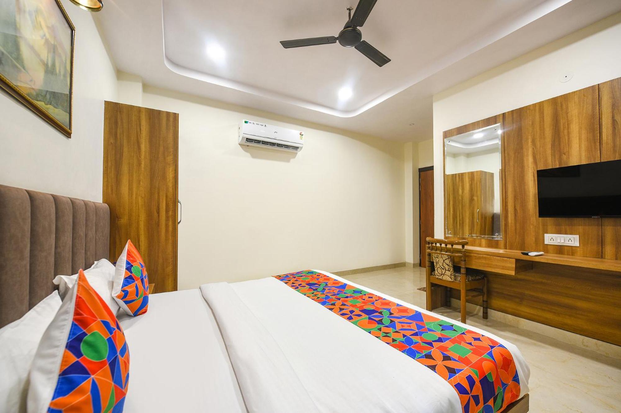 אמריצר Fabhotel Golden Tree מראה חיצוני תמונה